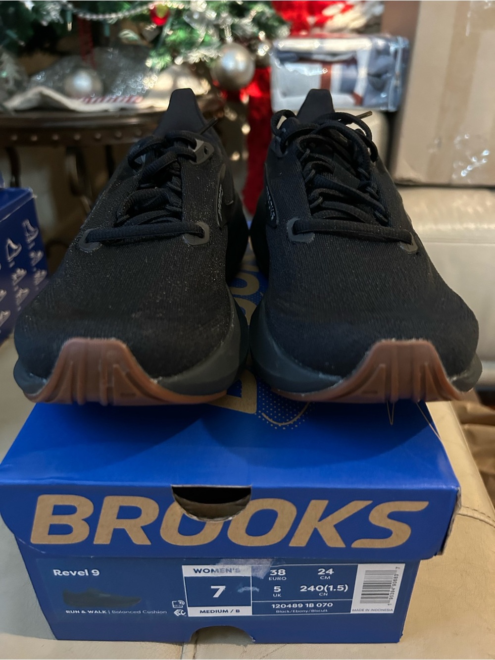 Brooks Women's Black Running Shoes with Brown Outsole